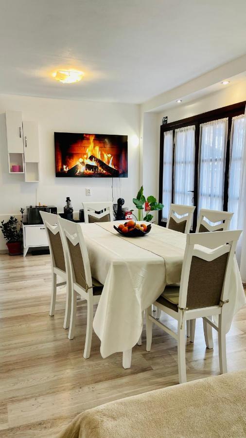 Leto House Apartment Targu Jiu Exterior photo