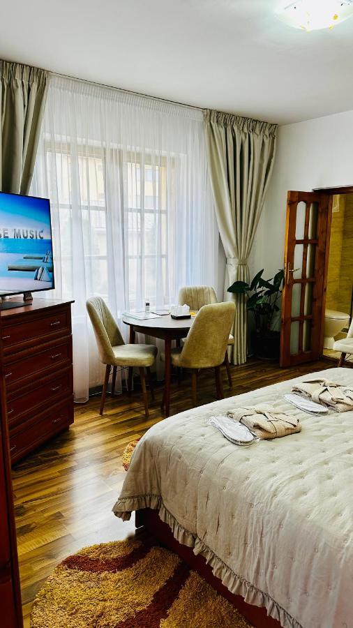 Leto House Apartment Targu Jiu Exterior photo