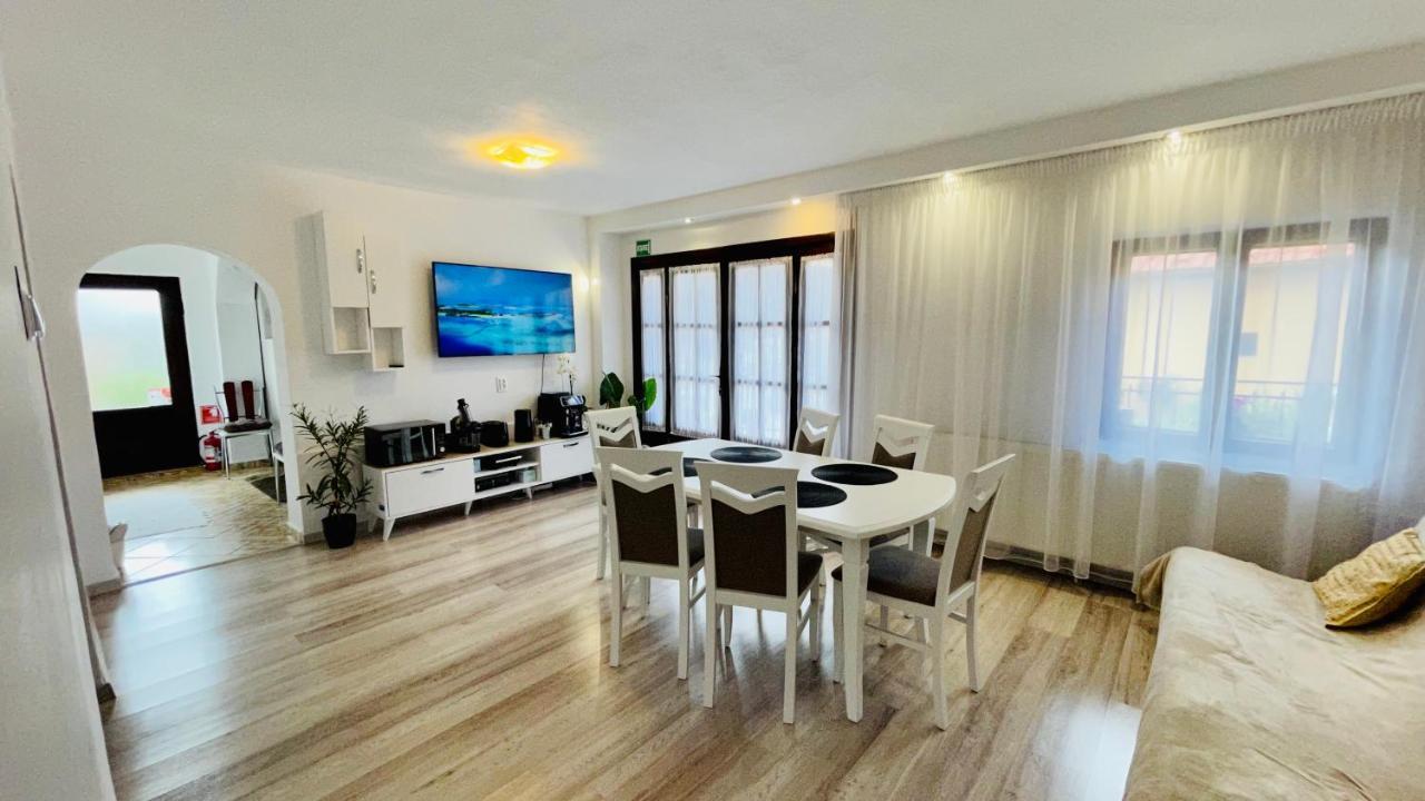 Leto House Apartment Targu Jiu Exterior photo